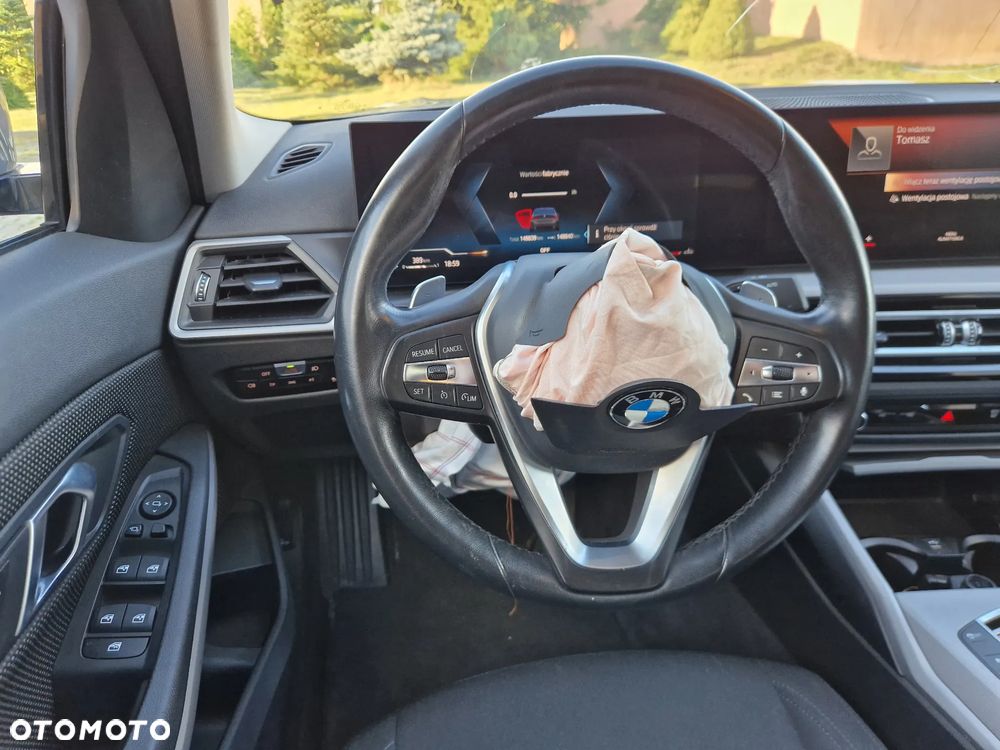 BMW Seria 3 318i - 6