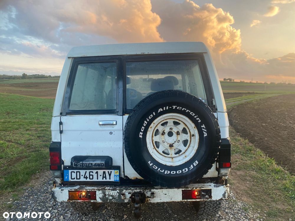 Toyota Land Cruiser - 5