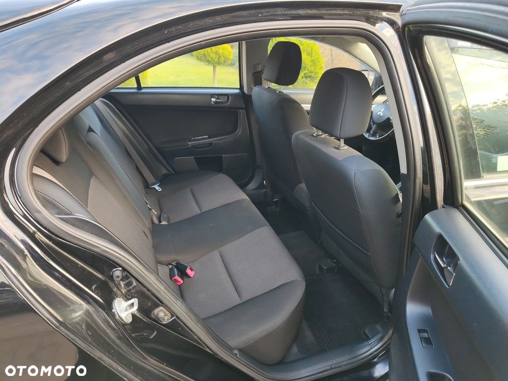 Mitsubishi Lancer 1.8 Intense - 6