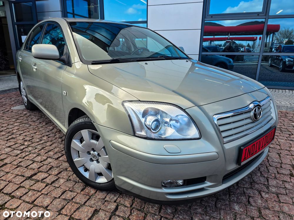 Toyota Avensis - 4