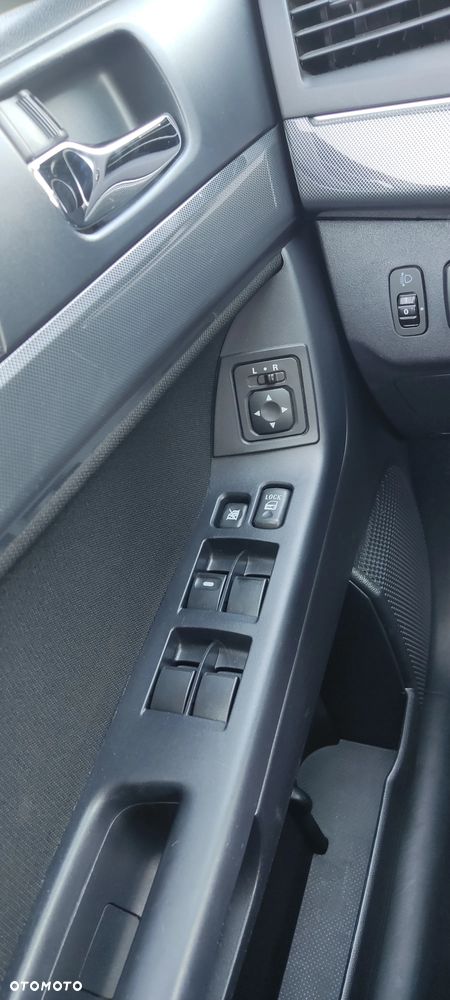 Mitsubishi Lancer 1.8 Intense - 17