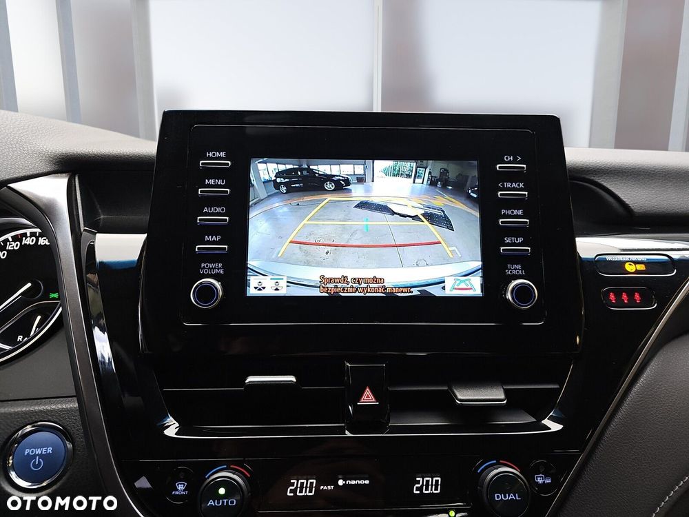Toyota Camry 2.5 Hybrid Comfort CVT - 17