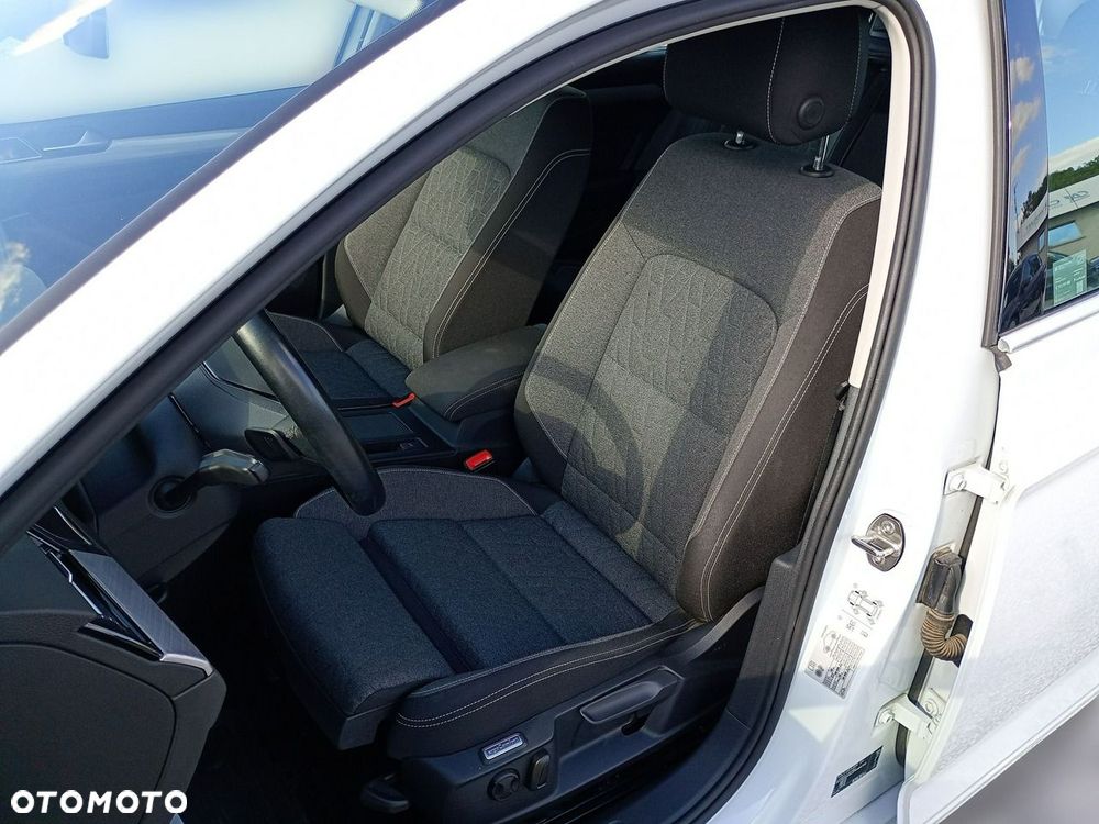 Volkswagen Passat Variant 2.0 TDI EVO Business DSG - 22