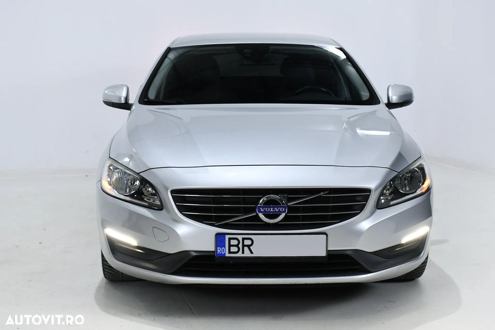 Volvo V60 D2 Start-Stop Momentum - 4