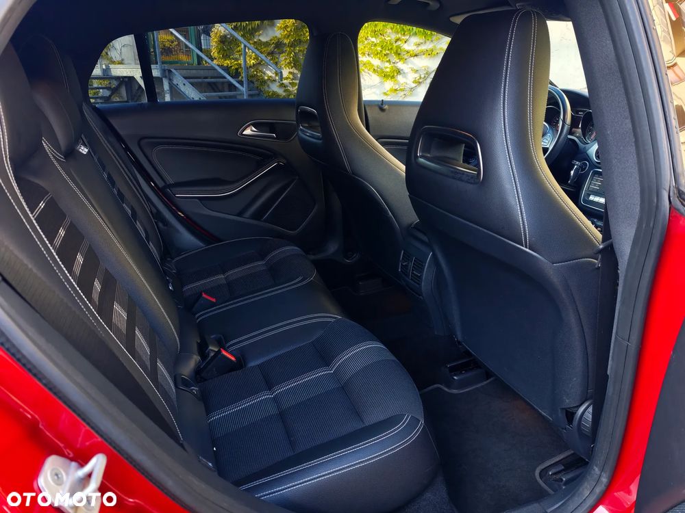 Mercedes-Benz CLA 200 UrbanStyle Edition - 16