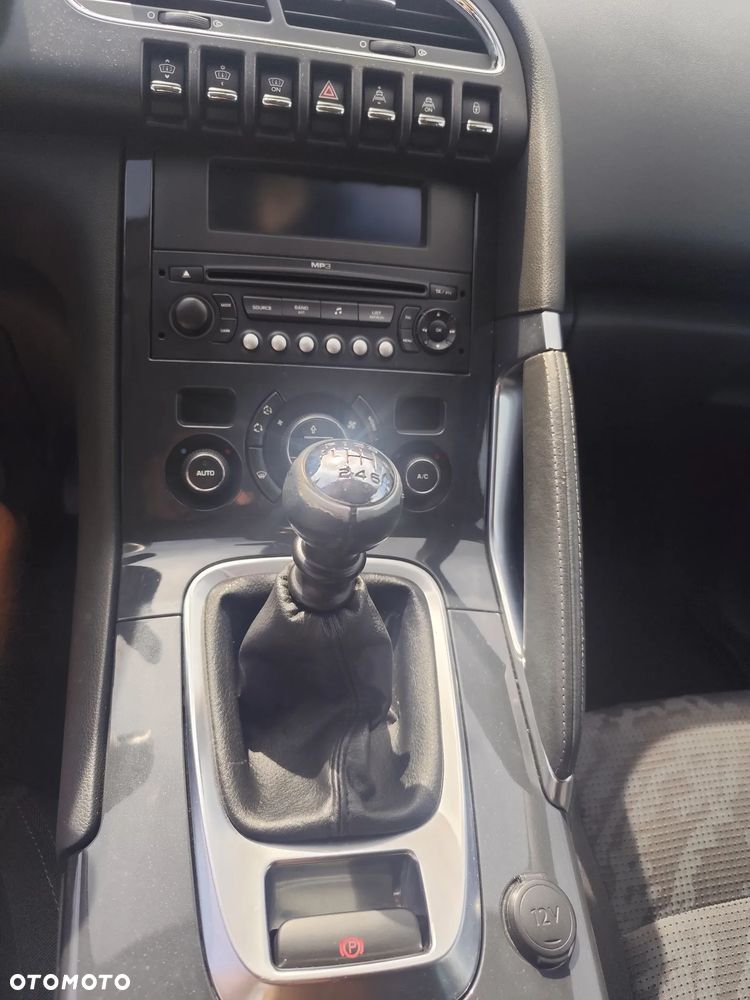 Peugeot 3008 2.0 HDi Allure - 9