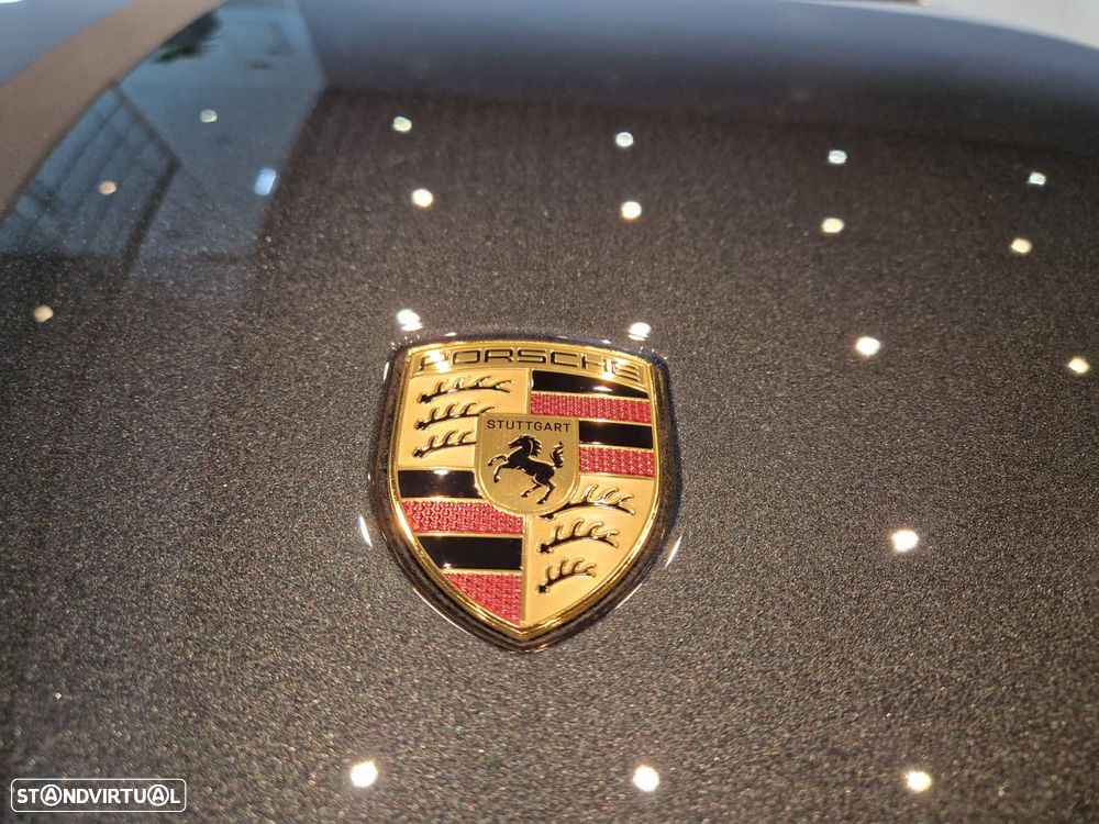 Porsche Panamera 4 E-Hybrid - 10