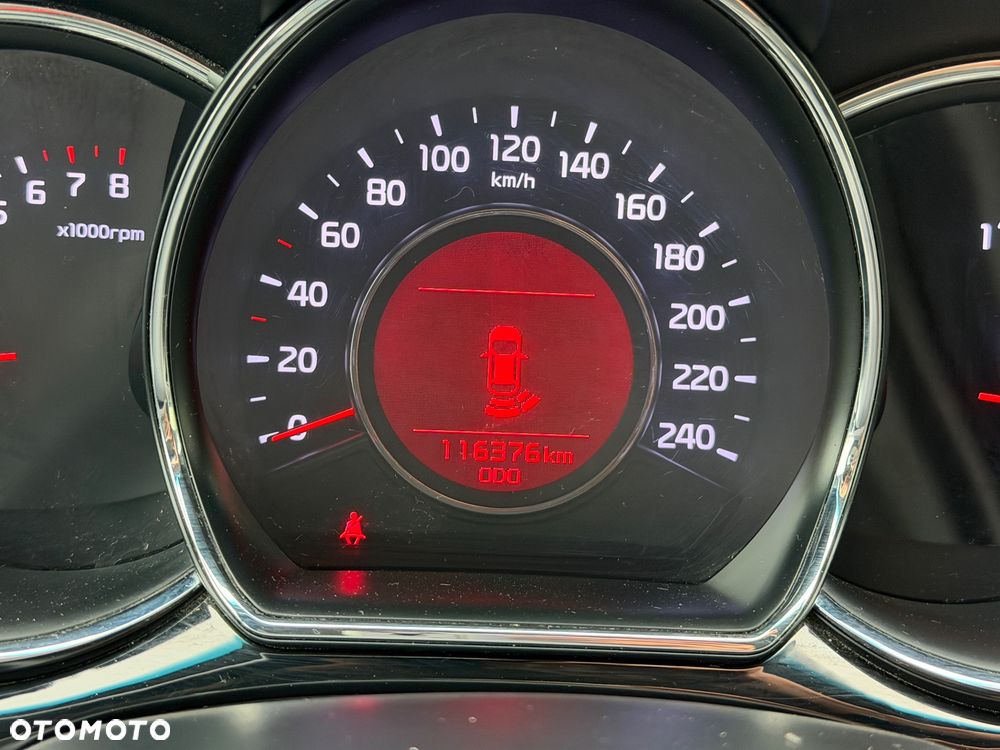 Kia Ceed 1.6 GDI ISG Dream-Team Edition - 38