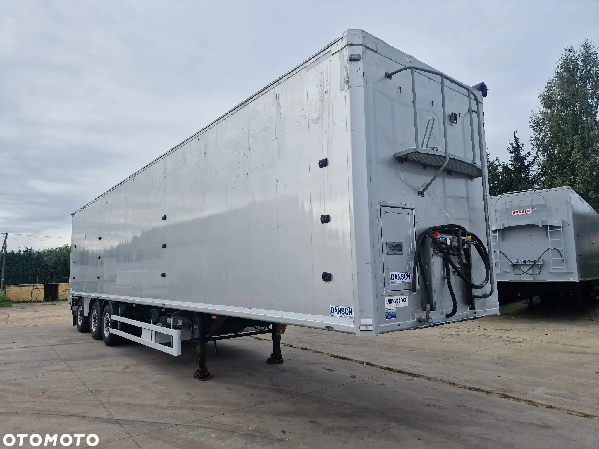 Danson Ruchoma podłoga OTWIERANY BOK 2017 rok - 7