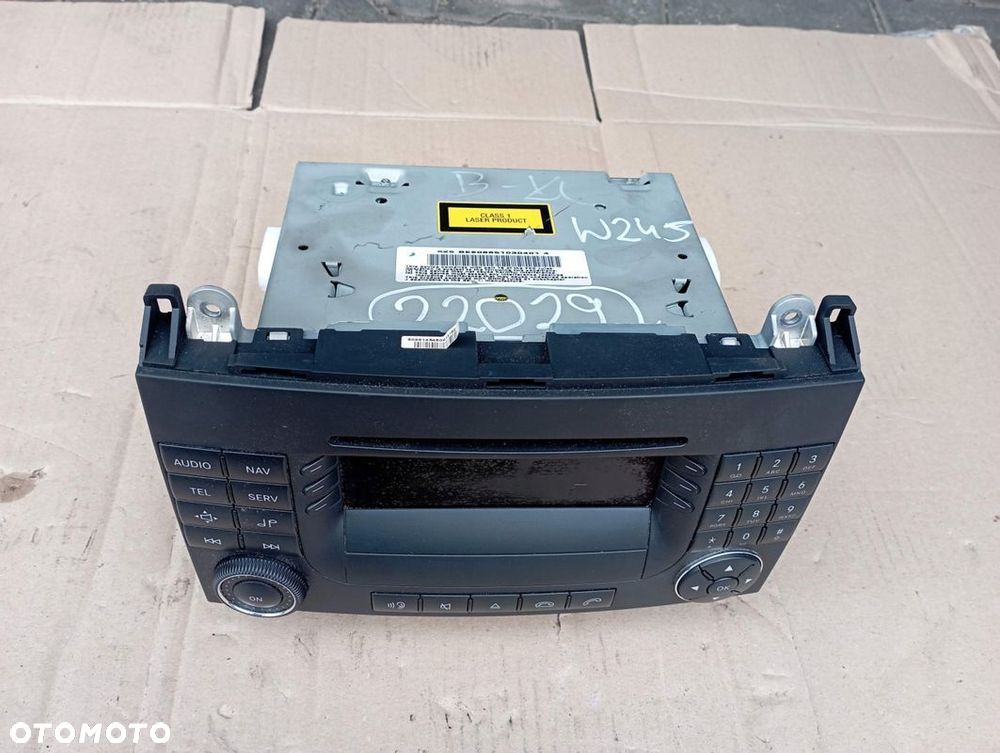 MERCEDES B KLASA W245 RADIO EKRAN WYŚWIETLACZ A1698205089 - 2