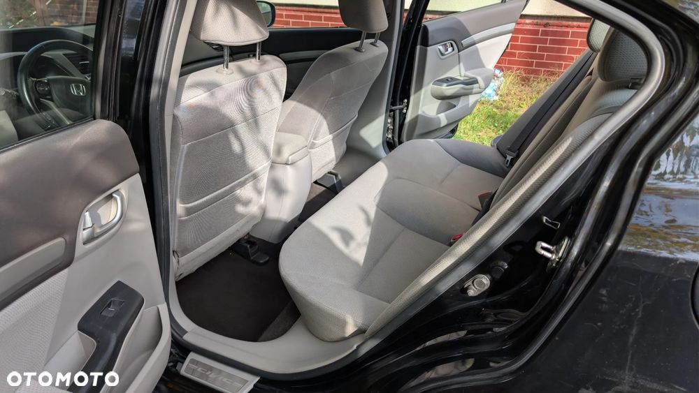 Honda Civic 1.8 Executive - 11