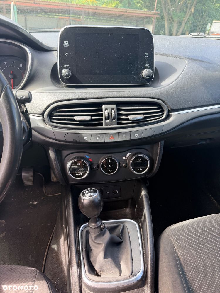 Fiat Tipo 1.4 T-Jet Lounge - 13