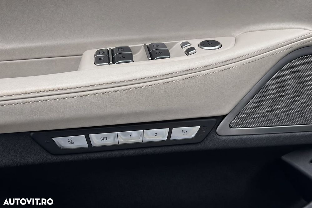 BMW Seria 7 740Le xDrive iPerformance - 14