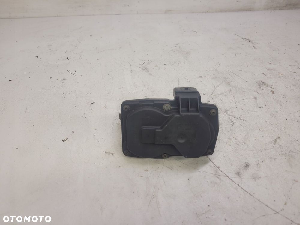 PRZEPUSTNICA SPALIN AUDI A4 B9 A5 2.0 5Q0253691J - 2