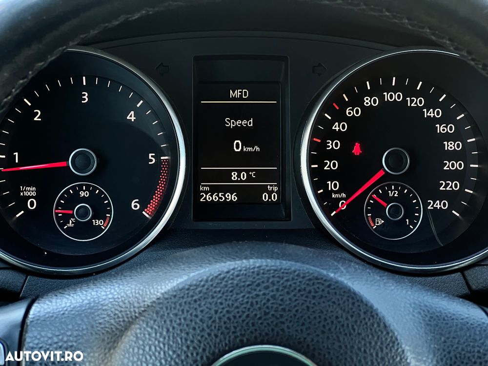 Volkswagen Golf 2.0 TDI Comfortline - 24