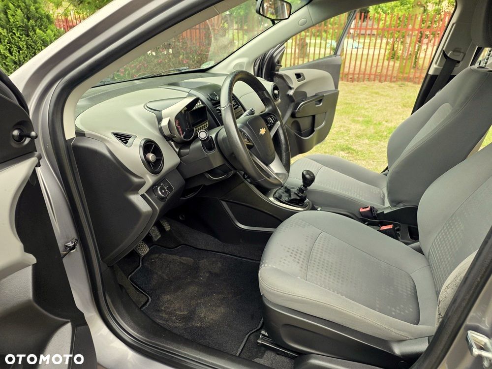 Chevrolet Aveo 1.2 LS - 24