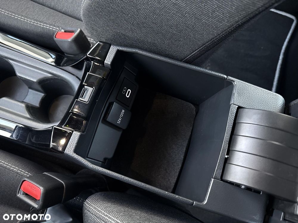 Toyota Corolla 1.8 Hybrid Comfort - 23