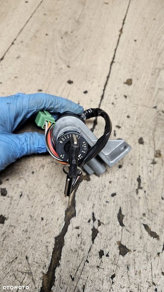 Stacyjka Suzuki CS80 Gemma (1983-1984)  37100-01460 - 12