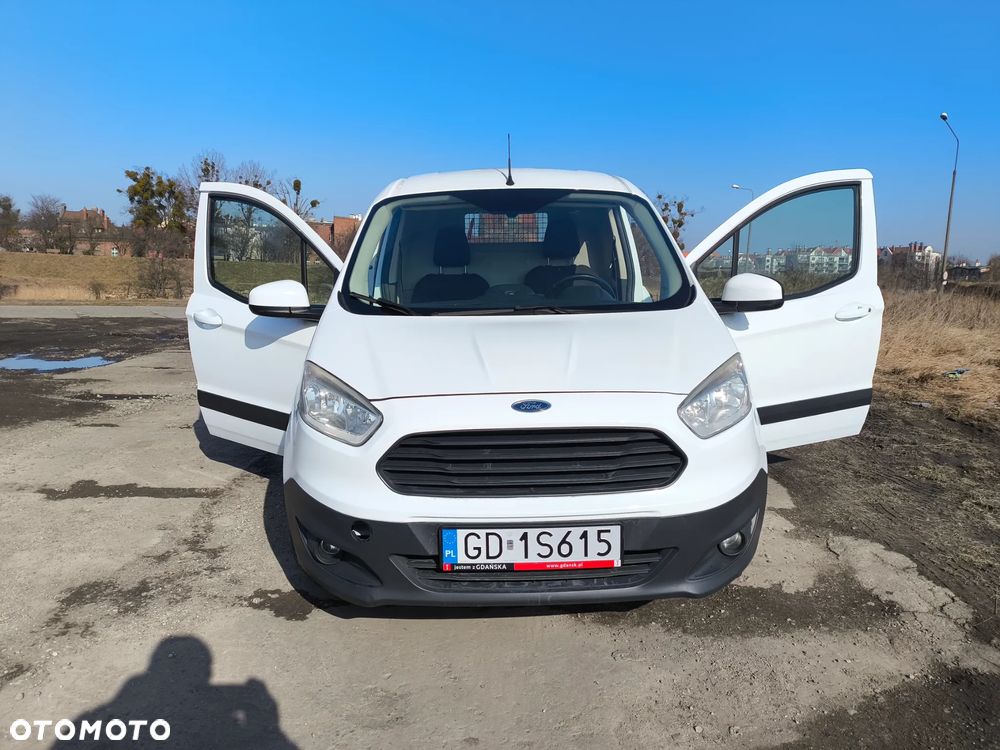 Ford Courier - 12