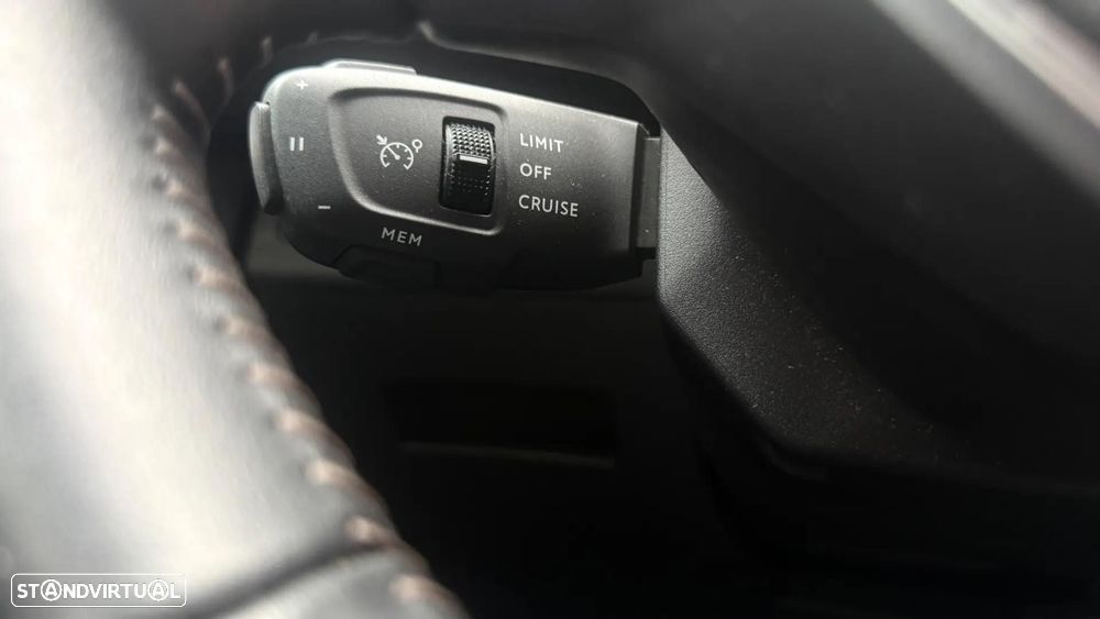 Peugeot 5008 1.2 Hybrid Allure Pack e-DCS6 - 20