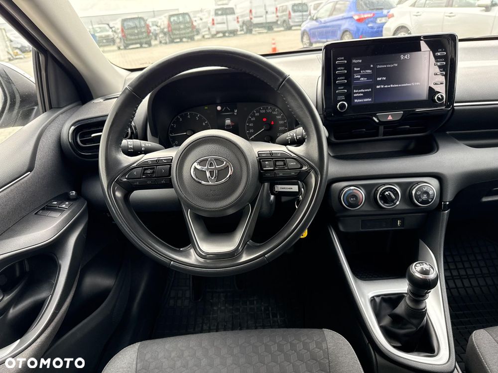 Toyota Yaris - 12