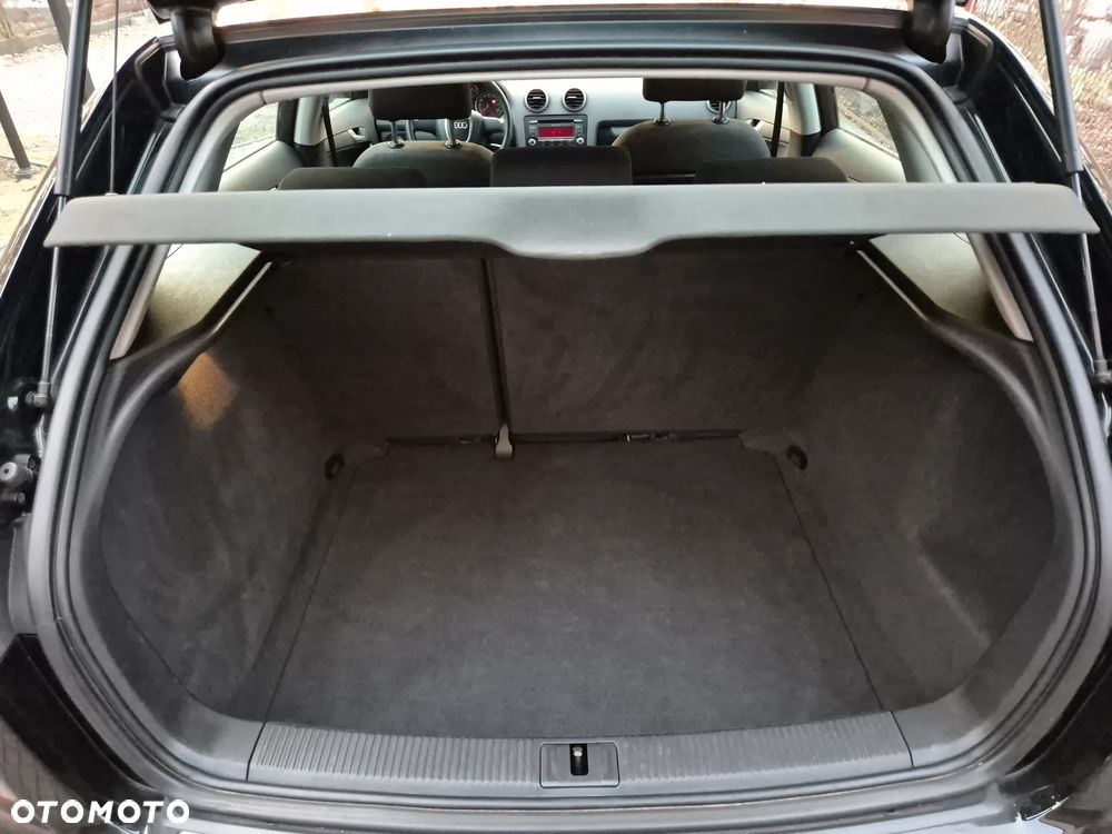 Audi A3 Sportback 1.6 Attraction - 30