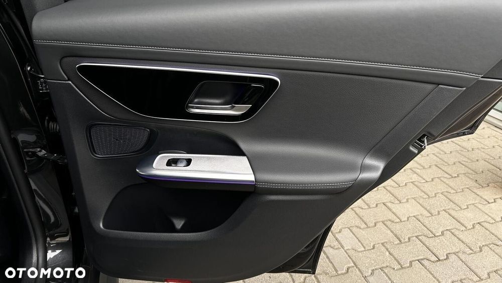 Mercedes-Benz GLC - 30