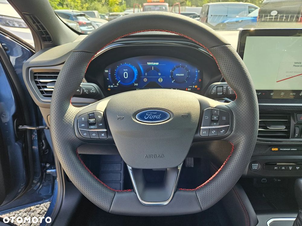Ford Focus 1.0 EcoBoost mHEV ST-Line X - 23