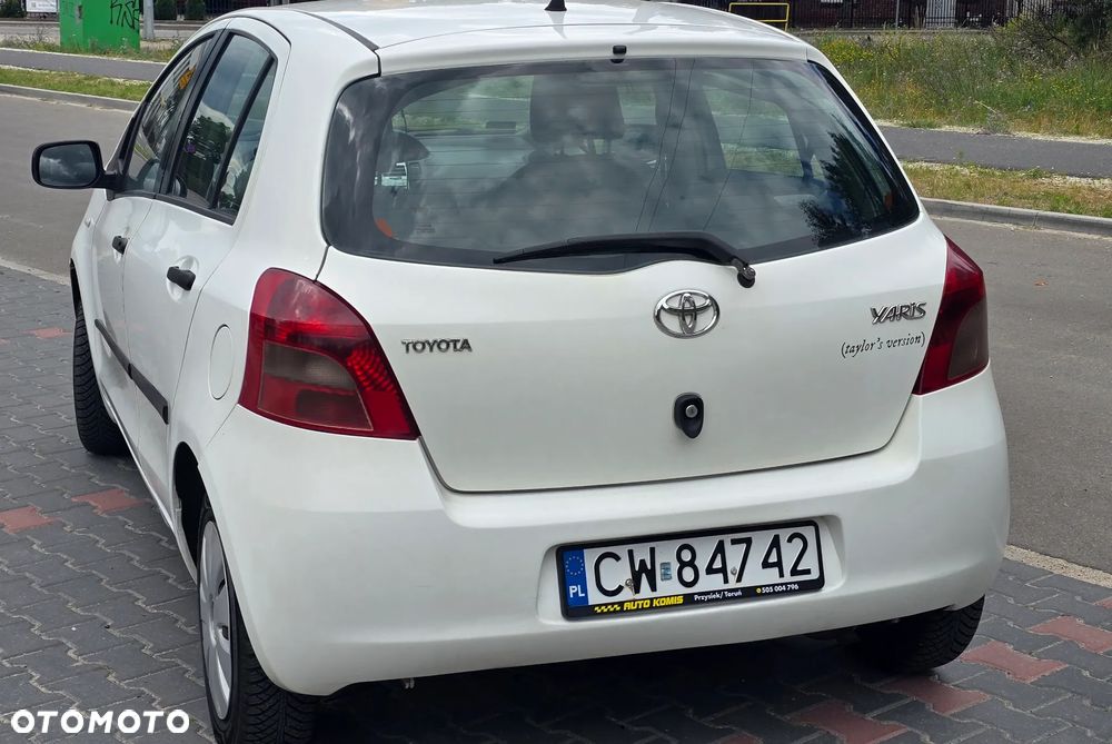 Toyota Yaris 1.0 Luna - 6