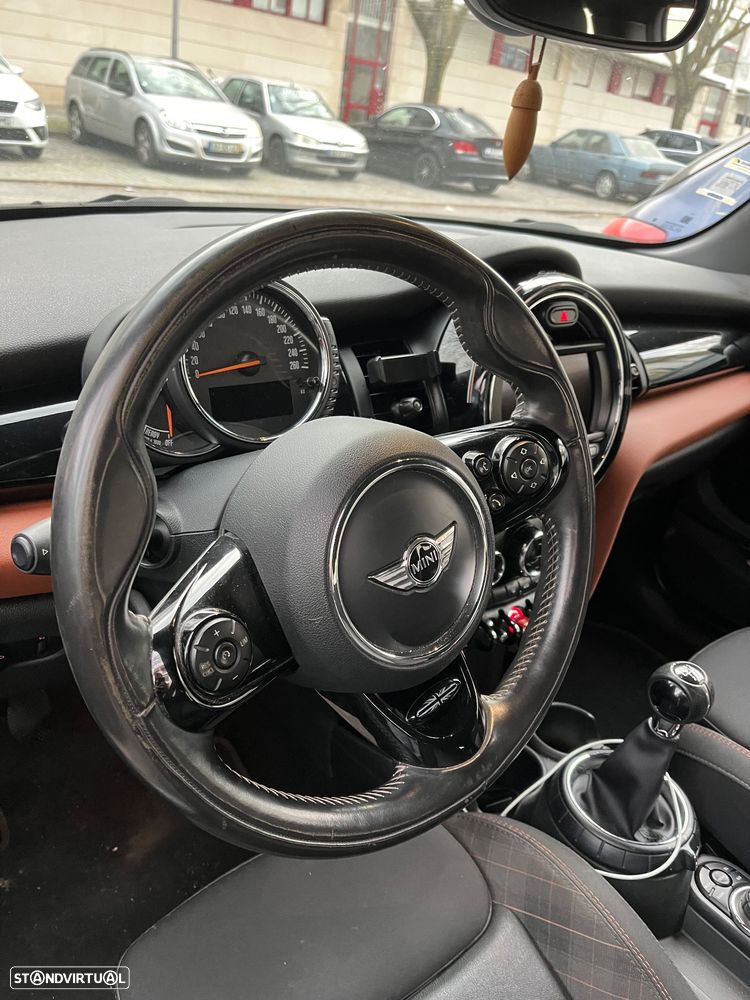 MINI 3 Portas Cooper D - 5