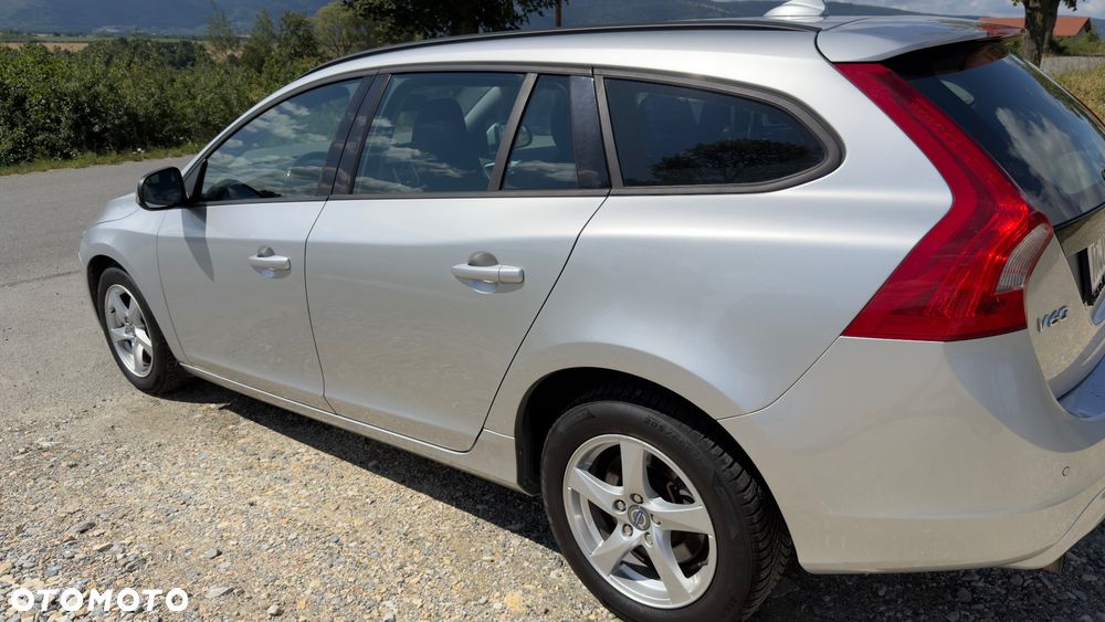 Volvo V60 D2 Edition - 19