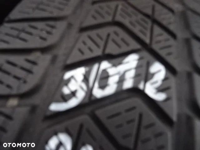215/65/R17 99H Pirelli Winter Scorpion - 13