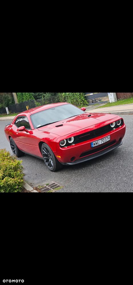 Dodge Challenger - 1