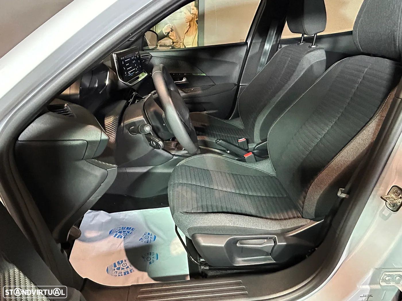Peugeot 2008 1.2 PureTech Active - 16