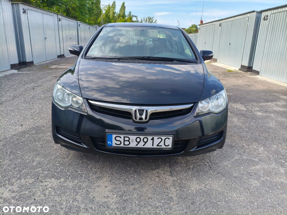 Honda Civic 1.8 Comfort - 11