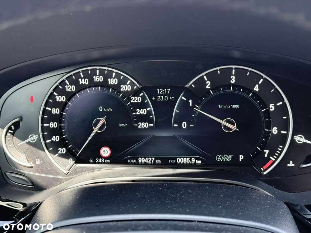 BMW Seria 5 530i Luxury Line - 22