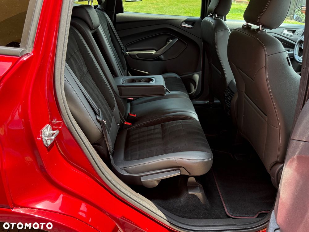 Ford Kuga 2.0 TDCi FWD ST-Line - 22