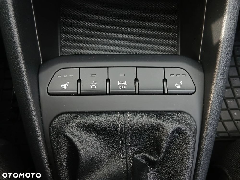 Kia Stonic 1.2 M - 13