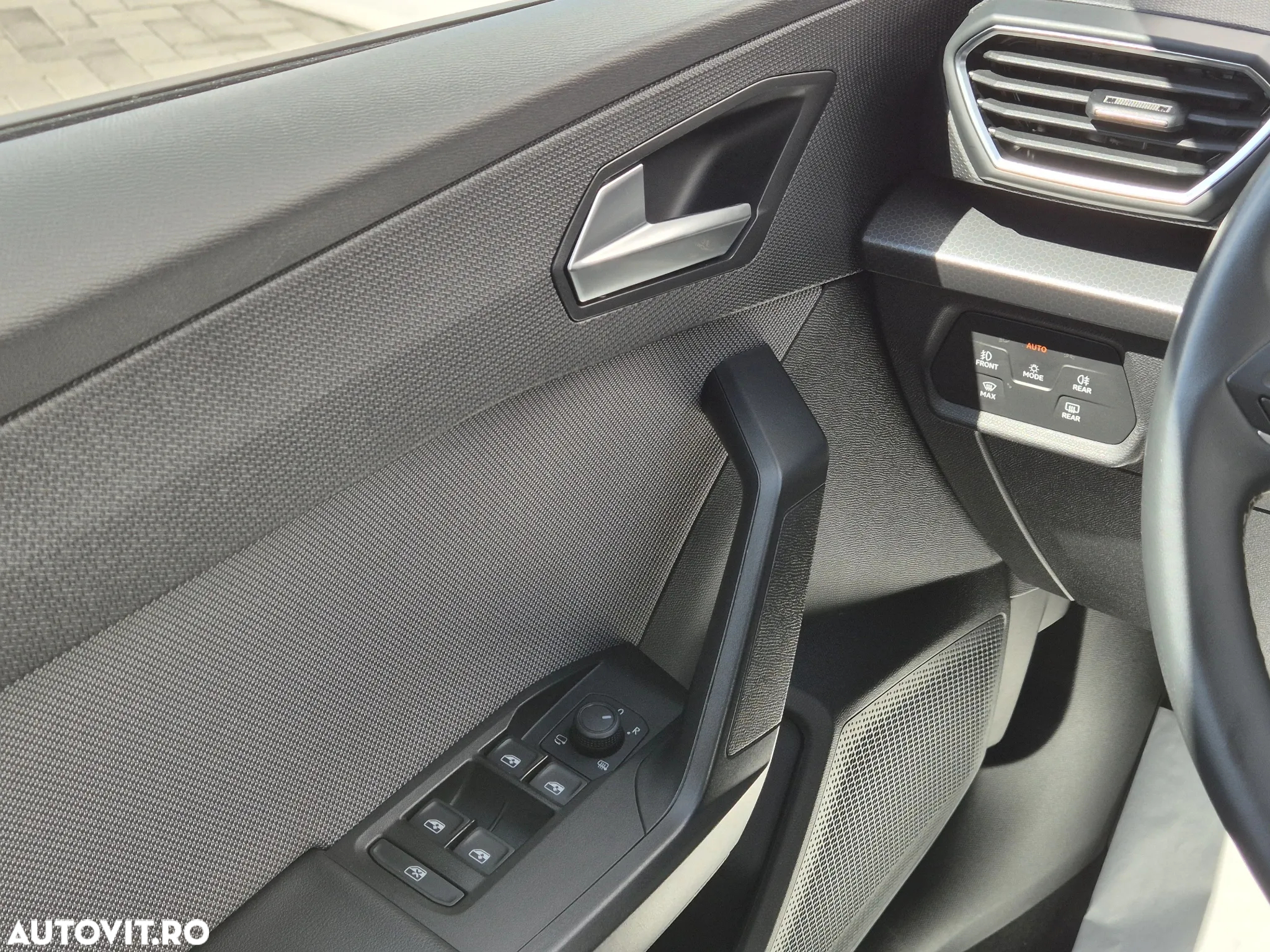 Seat Leon ST 1.0 ETSI mHEV DSG7 Style - 13