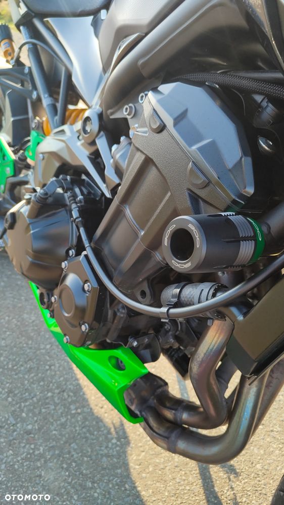 Kawasaki Z 900 - 10