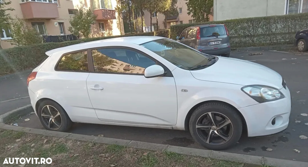Kia Pro Ceed Cee'd 1.4 GSL City - 4