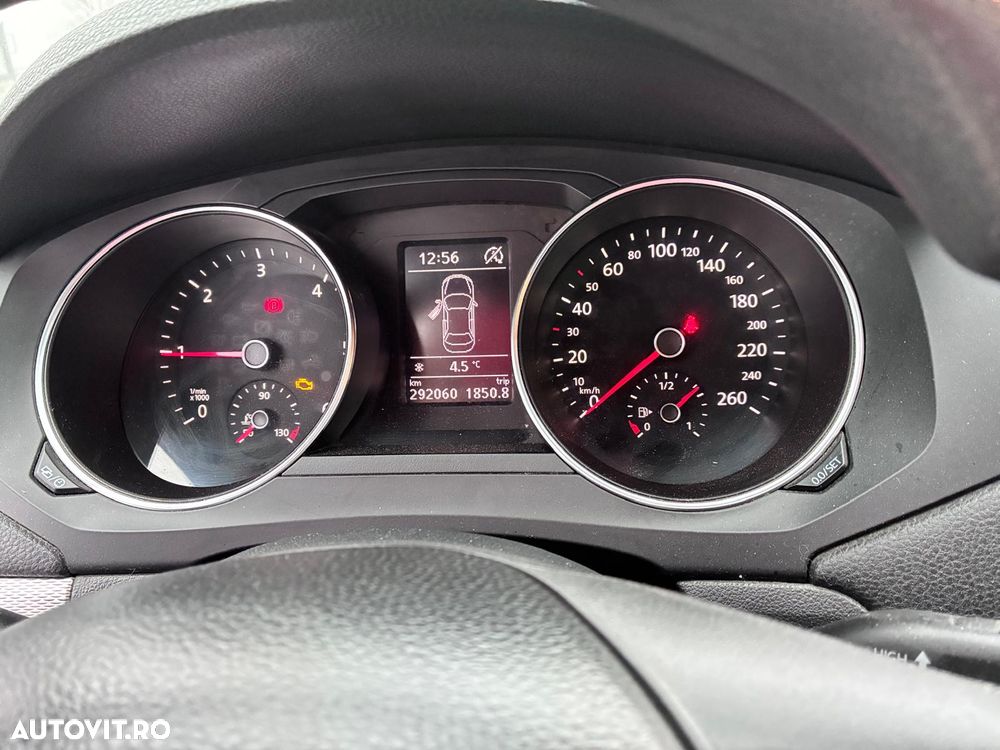 Volkswagen Jetta 2.0 TDI Comfortline - 7