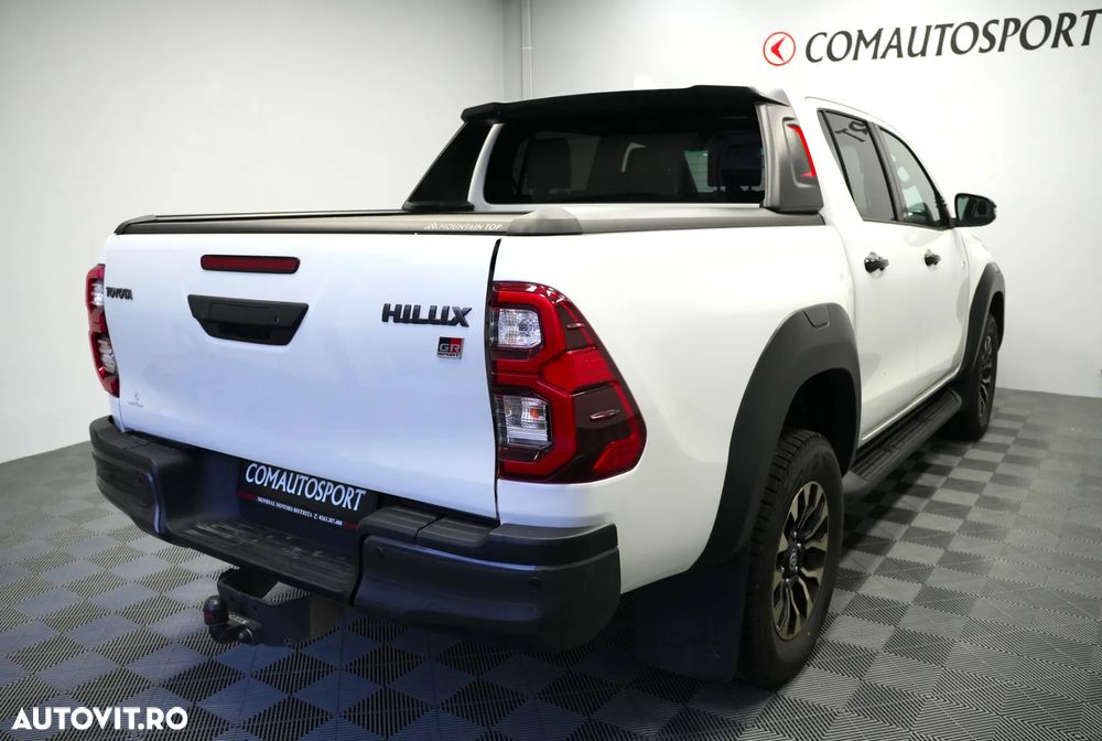Toyota Hilux 2.8D 204CP 4x4 Double Cab AT GR Sport - 6