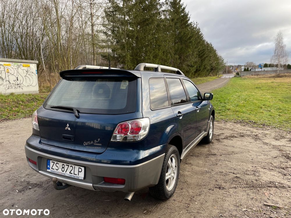 Mitsubishi Outlander 2.0 Comfort 4WD - 6