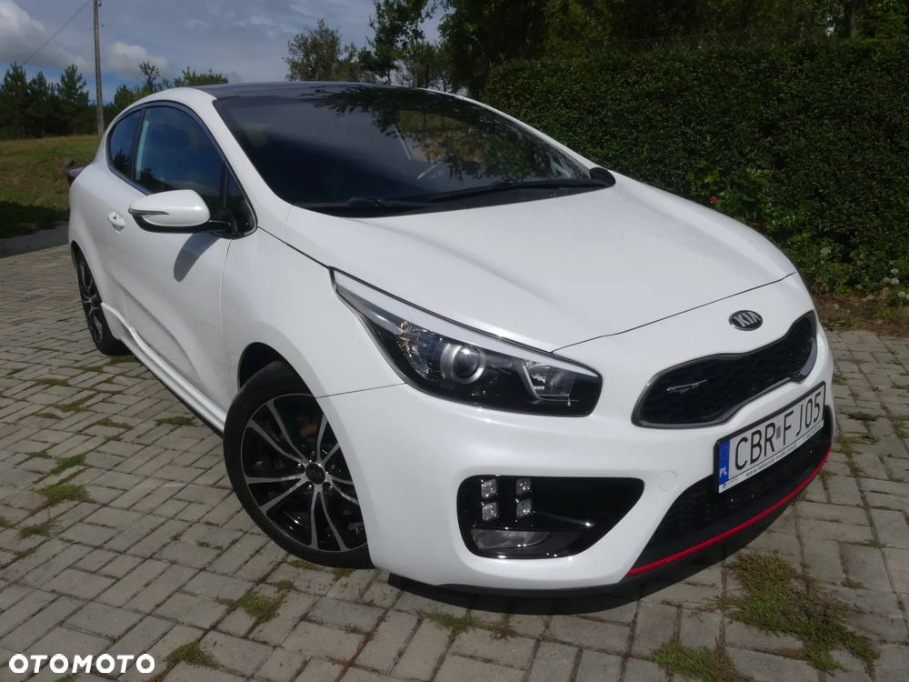 Kia Ceed - 10