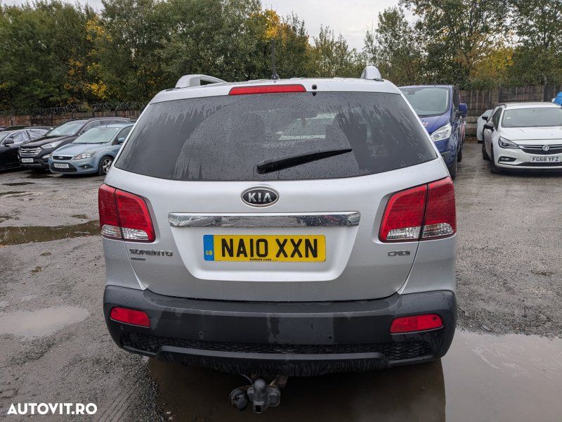 Dezmembrari / Dezmembrez Kia Sorento 2 2.2 CRDi D4HB cutie viteze manual cod culoare BRIGHT SILVER - 5