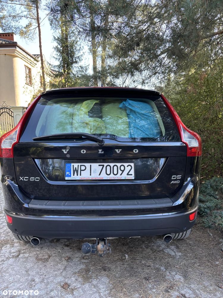 Volvo XC 60 D5 AWD Momentum - 2