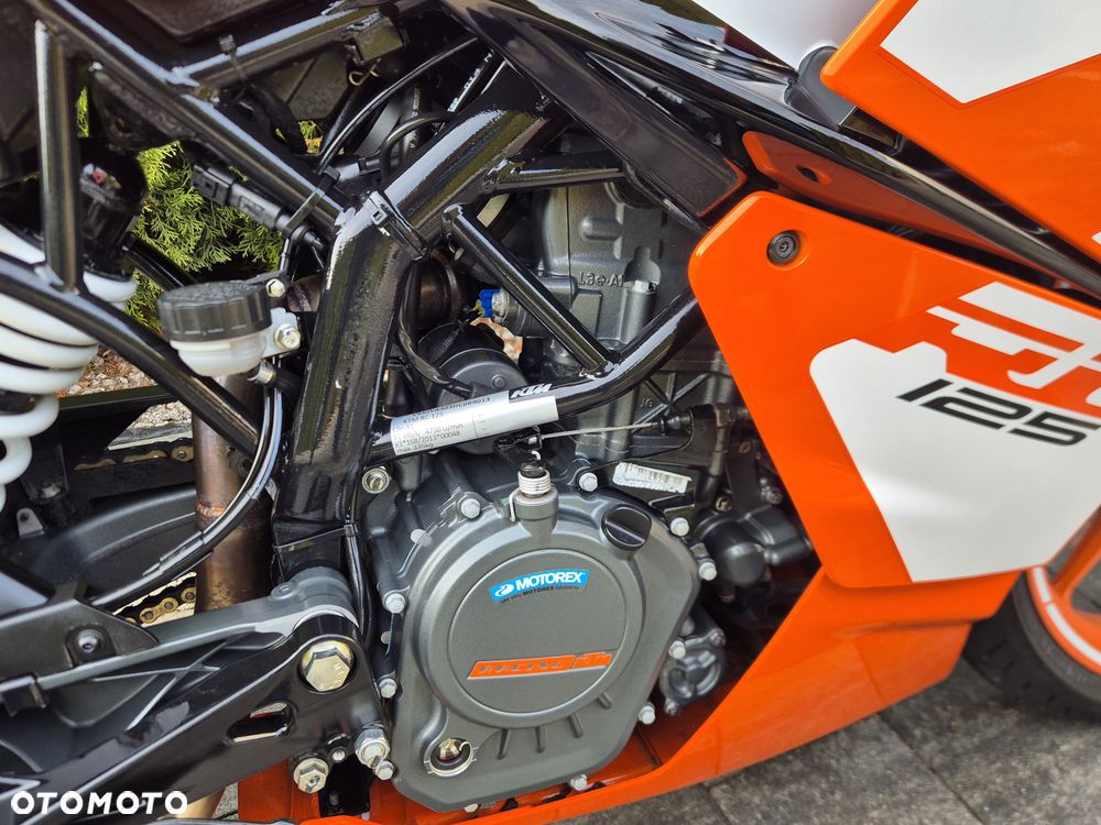 KTM RC 125 - 8