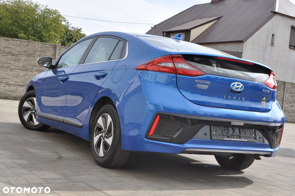 Hyundai IONIQ hybrid Business - 7