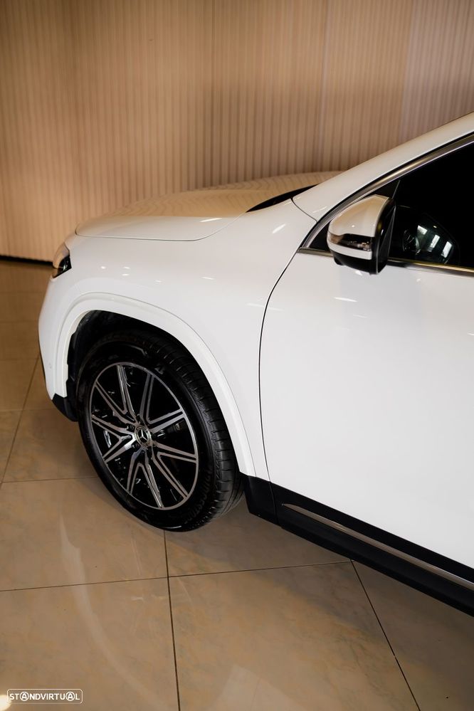 Mercedes-Benz EQA 300 4Matic AMG Line - 23